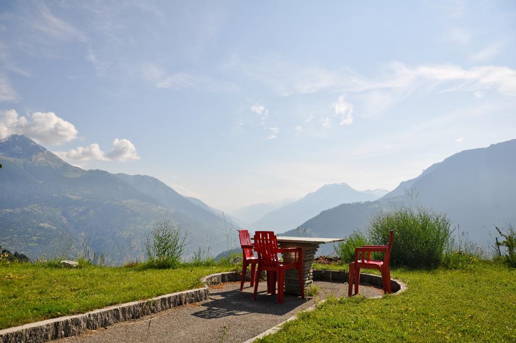 Hotel Alpenblick Zeneggen Quarto foto