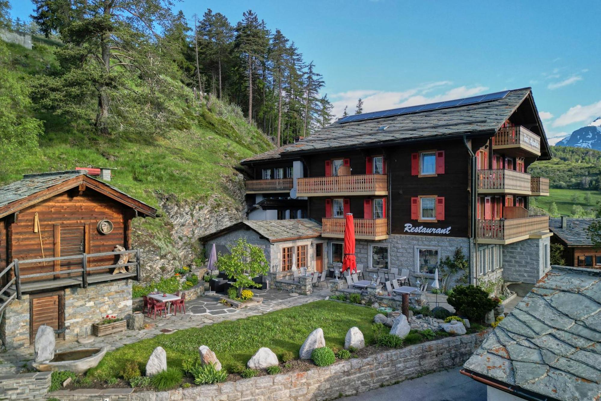 Hotel Alpenblick Zeneggen Exterior foto