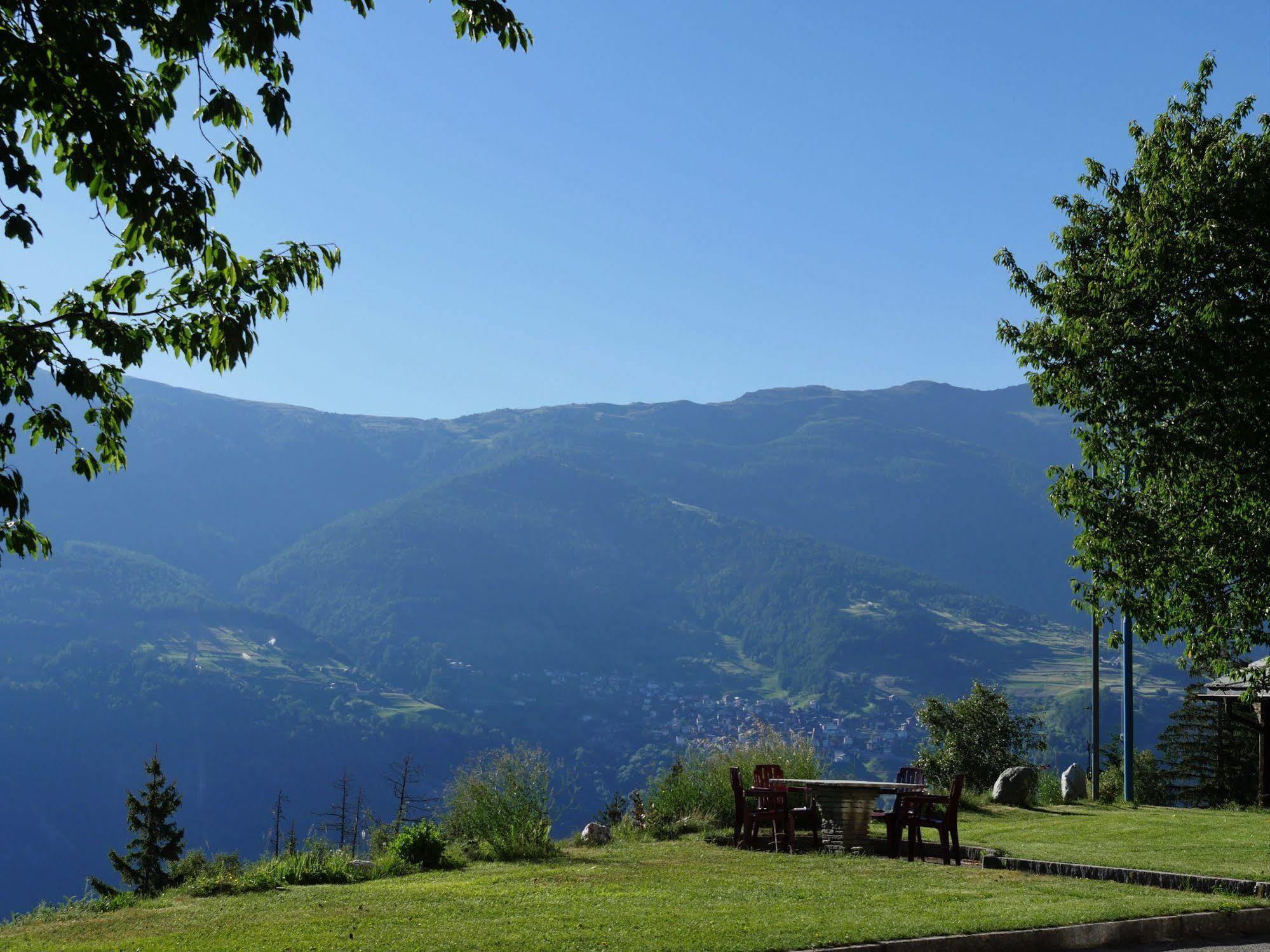 Hotel Alpenblick Zeneggen Exterior foto